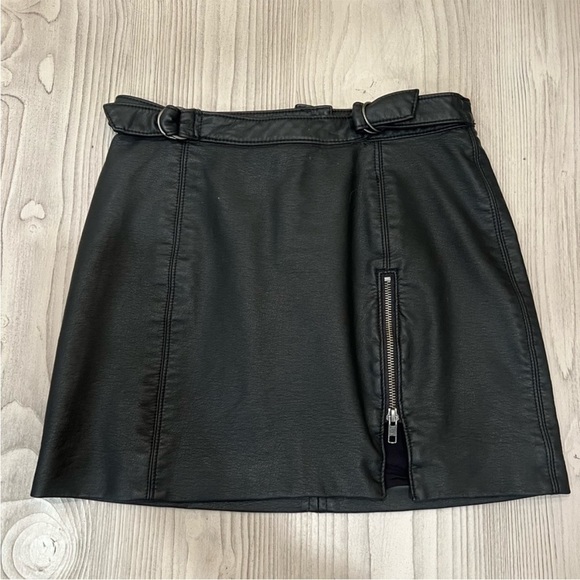 NWT Free People Faux Leather Skirt - Picture 1 of 7
